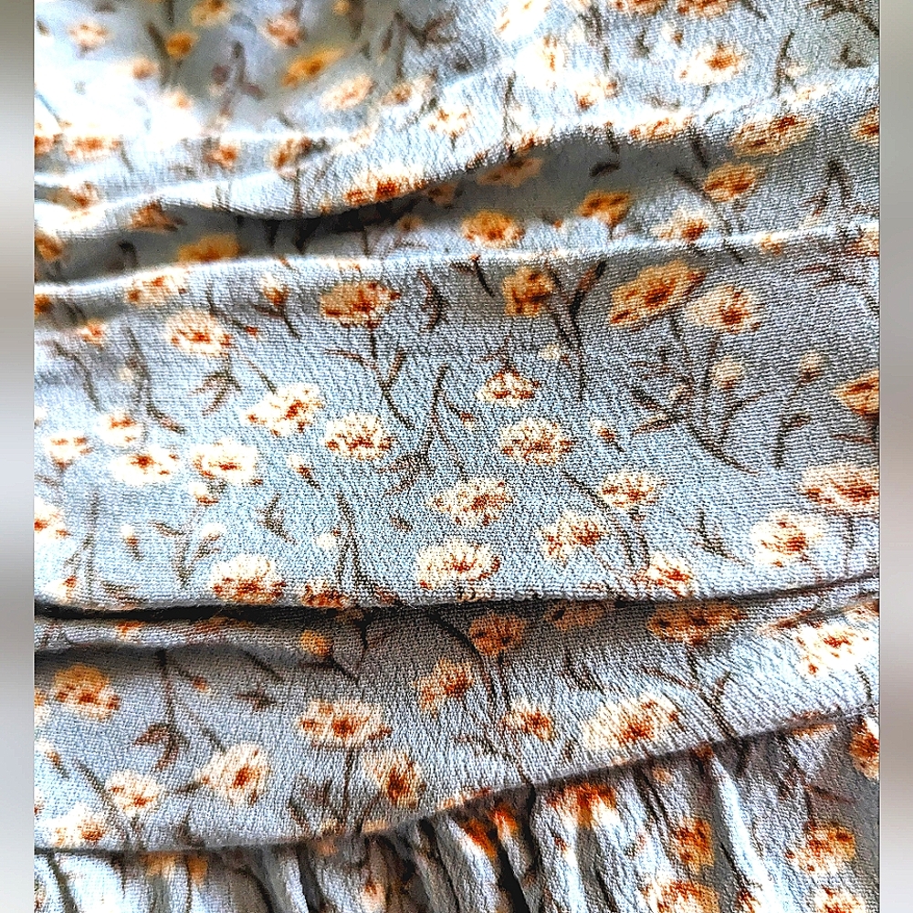 ASTR The Label Blue Ditsy Floral Puff Sleeve Crop Top Size S - Picture 10 of 10